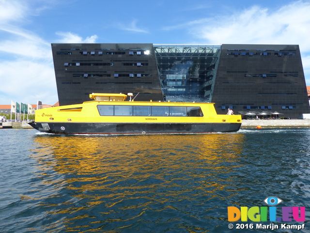 FZ031872 Ferry passing Library in Copenhagen